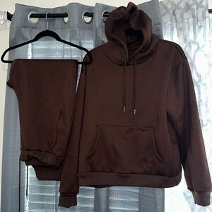 Brown sweatsuit